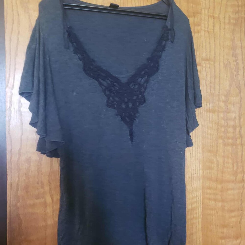 Wrapper Gray Lace Tunic Top – Flutter Sleeves, Soft Knit, Oversized Fit